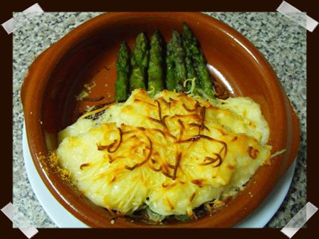 Espárragos verdes gratinados Espárragos verdes gratinados