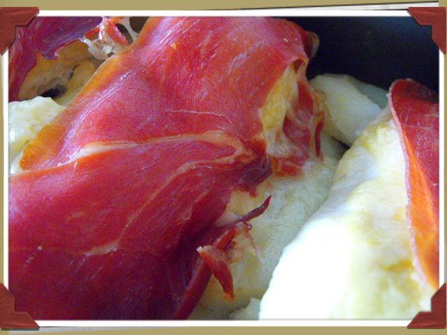 Pechugas con jamón al horno
