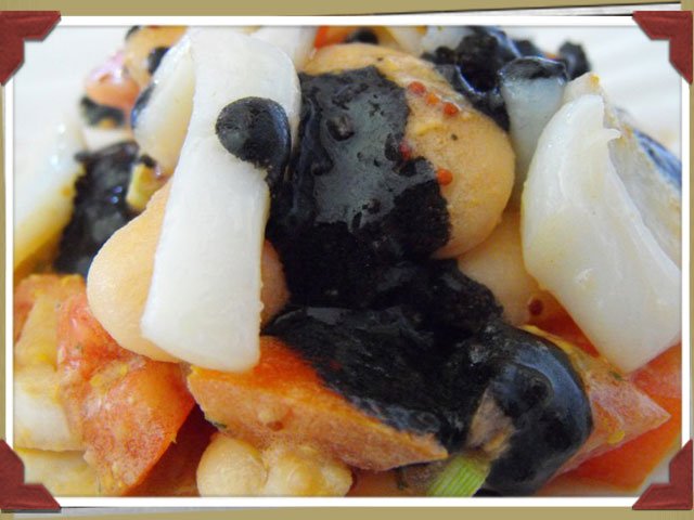 Ensalada templada de judiones con sepia