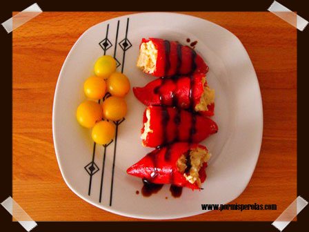 Piquillos rellenos de arroz y atún