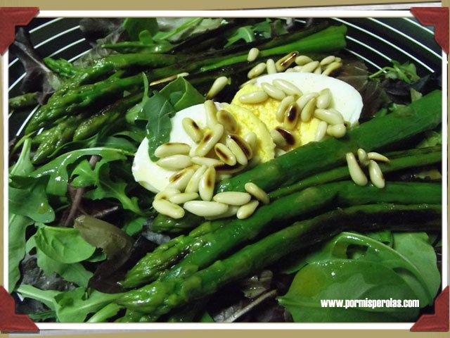 Ensalada templada de espárragos verdes