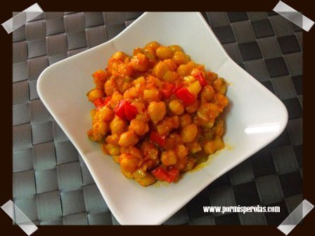 Garbanzos con pisto al Ras el Hanout