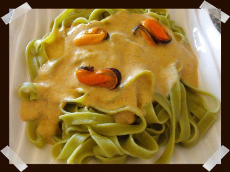 Tallarines con salsa de mejillones